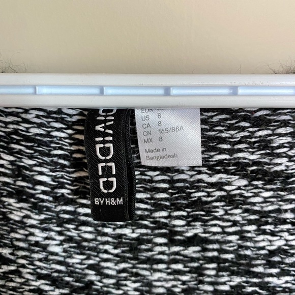 H&M Cozy Sweater - Picture 3 of 4